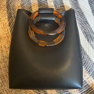 Tortoise Shell Handle Black Bucket Tote Bag